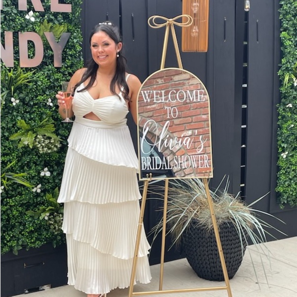 Abercrombie & Fitch White Pleated Dress